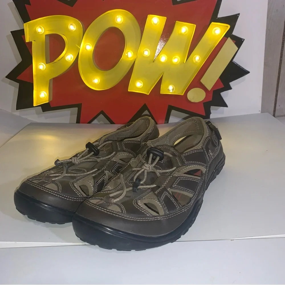 DOCKERS Men's Size 10M Fisherman Water Hiking Trail Brown Sandals Shoes- Used